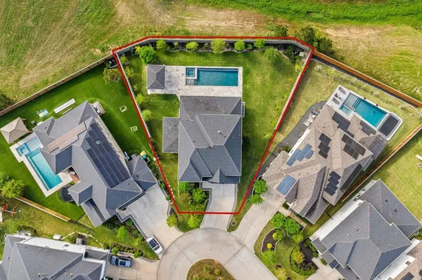 $935,000 | 7 Hyacinth Blossom Court, Tomball, TX 77375