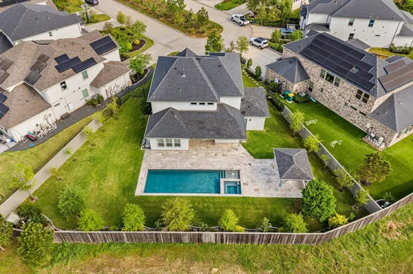 $935,000 | 7 Hyacinth Blossom Court, Tomball, TX 77375