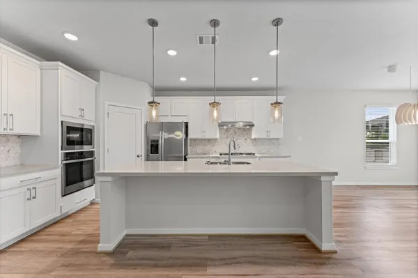 $935,000 | 7 Hyacinth Blossom Court, Tomball, TX 77375