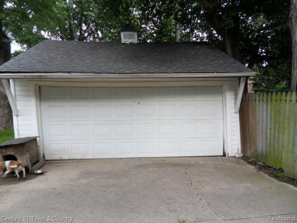 17144 Huntington Road Detroit, MI 48219 - Photo 55 of 57 Two Car Garage.JPG