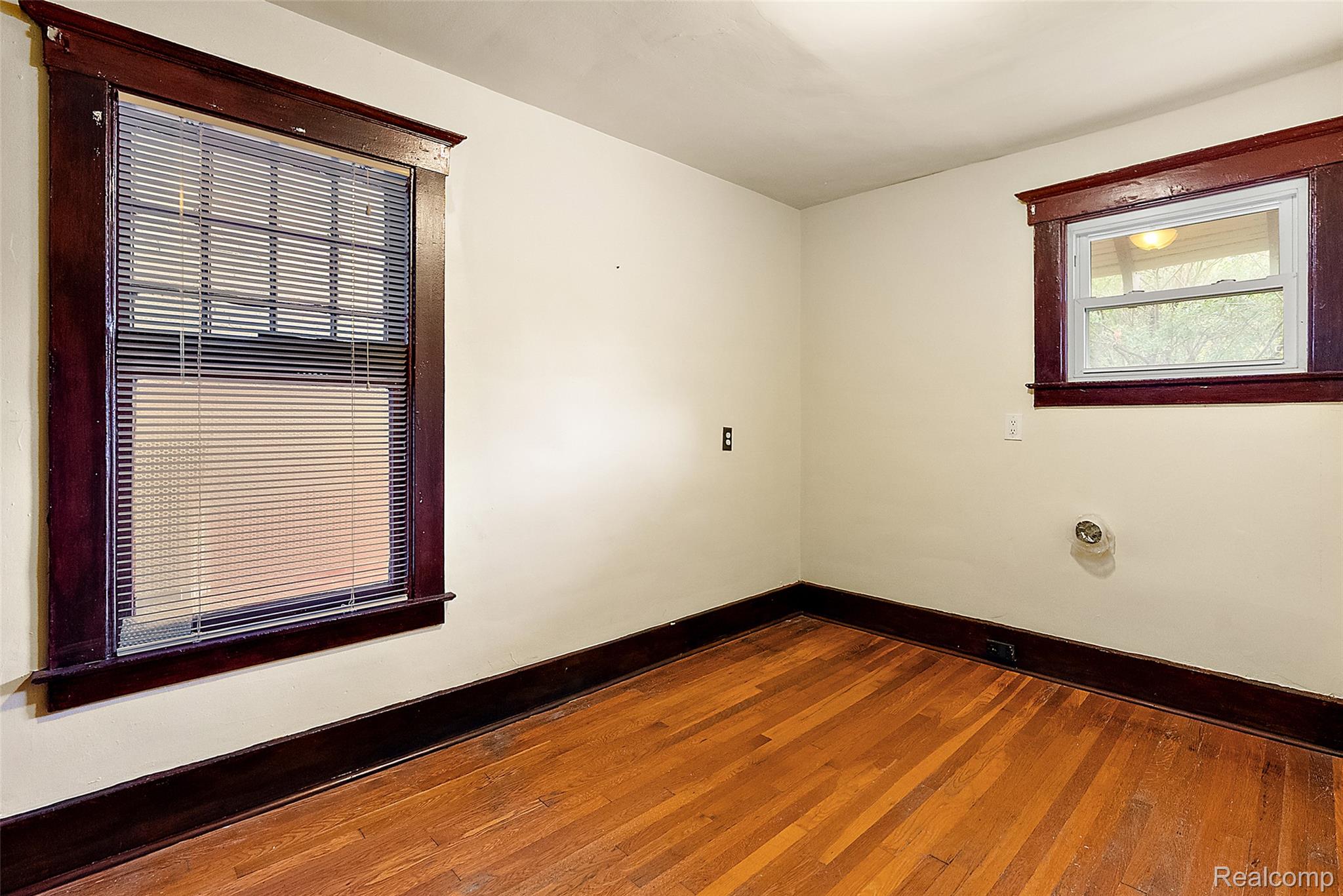 4157 Trumbull Detroit, MI 48208 - Photo 27 of 47 05-4157 Trumbull -69.jpg
