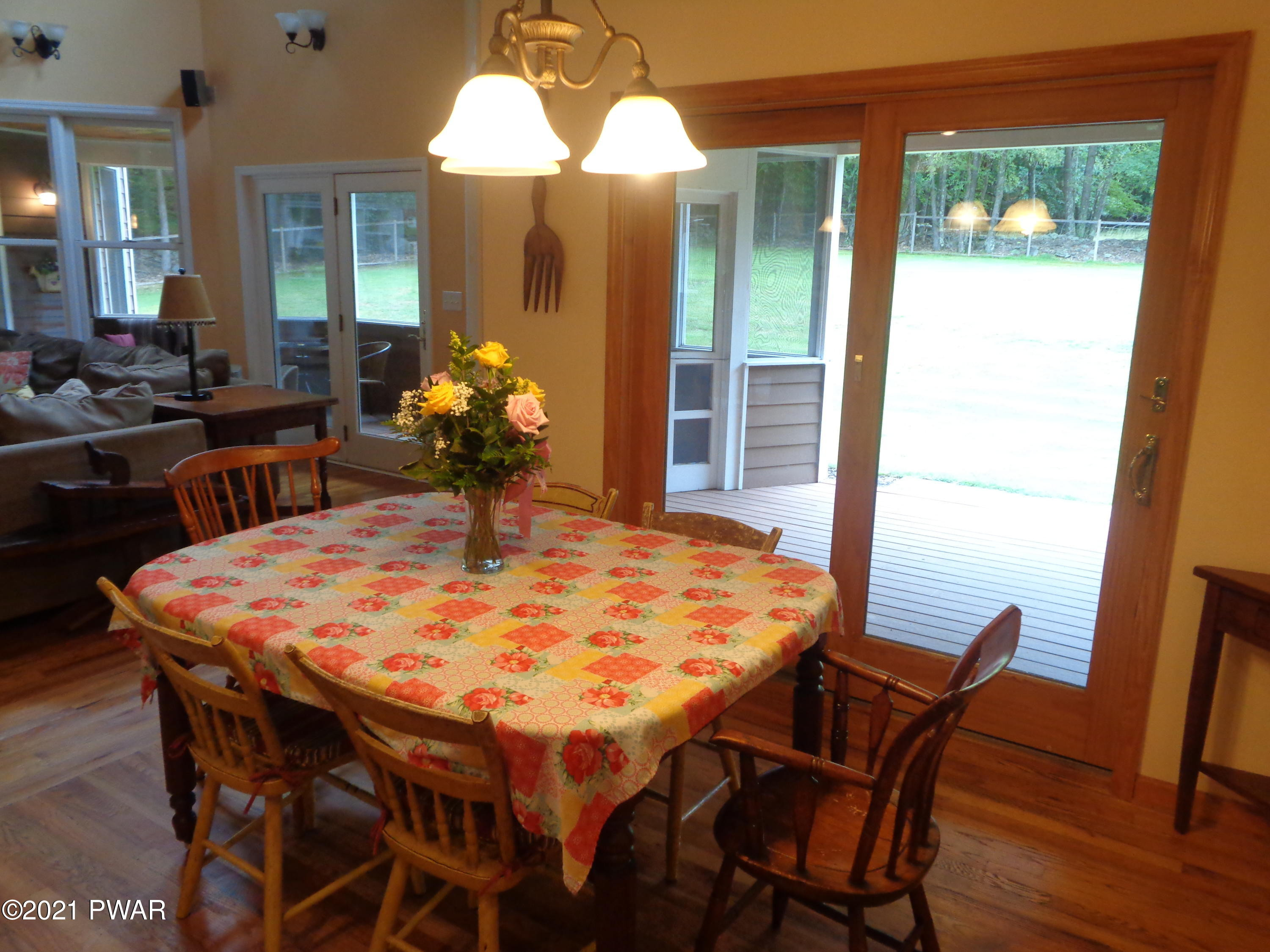 210 Husson Road Milford, PA 18337 - Photo 15 of 68 Eat in Kitchen