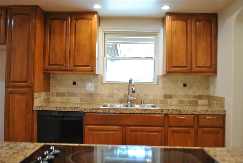 8613 Big Rock Road Santee, CA 92071 - Photo 6 of 25 Gallery Image 6