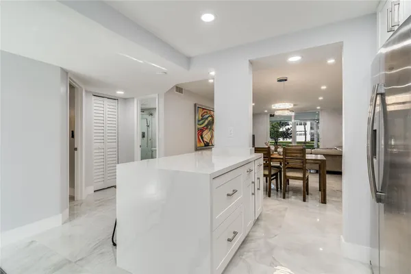 $3,400 | 9523 South Hollybrook Lake Drive, Unit 102, Pembroke Pines, FL 33025