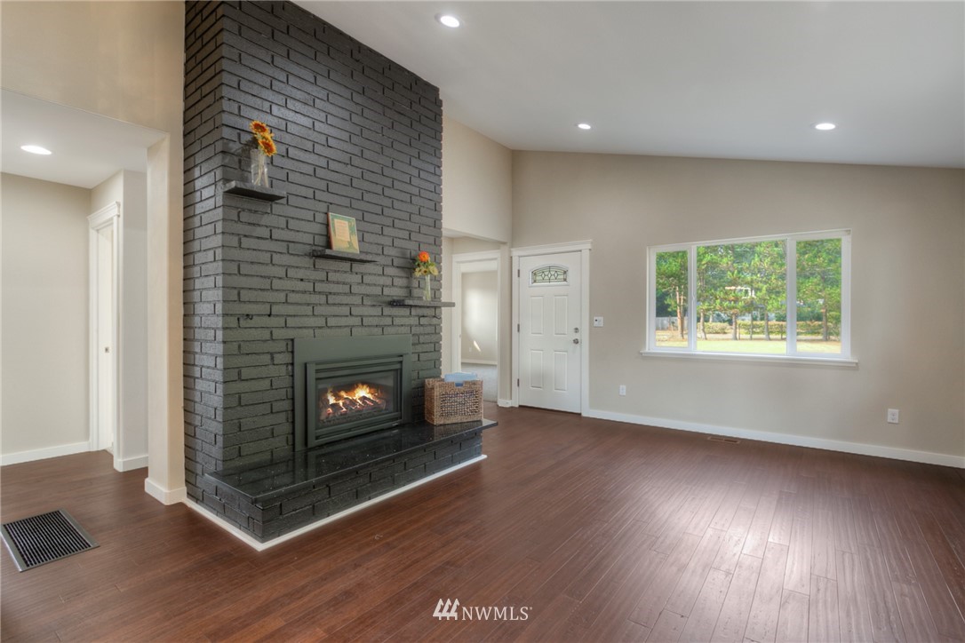 7325 Phillips Road Southwest Lakewood, WA 98498 - Photo 5 of 23 Gallery Image 5