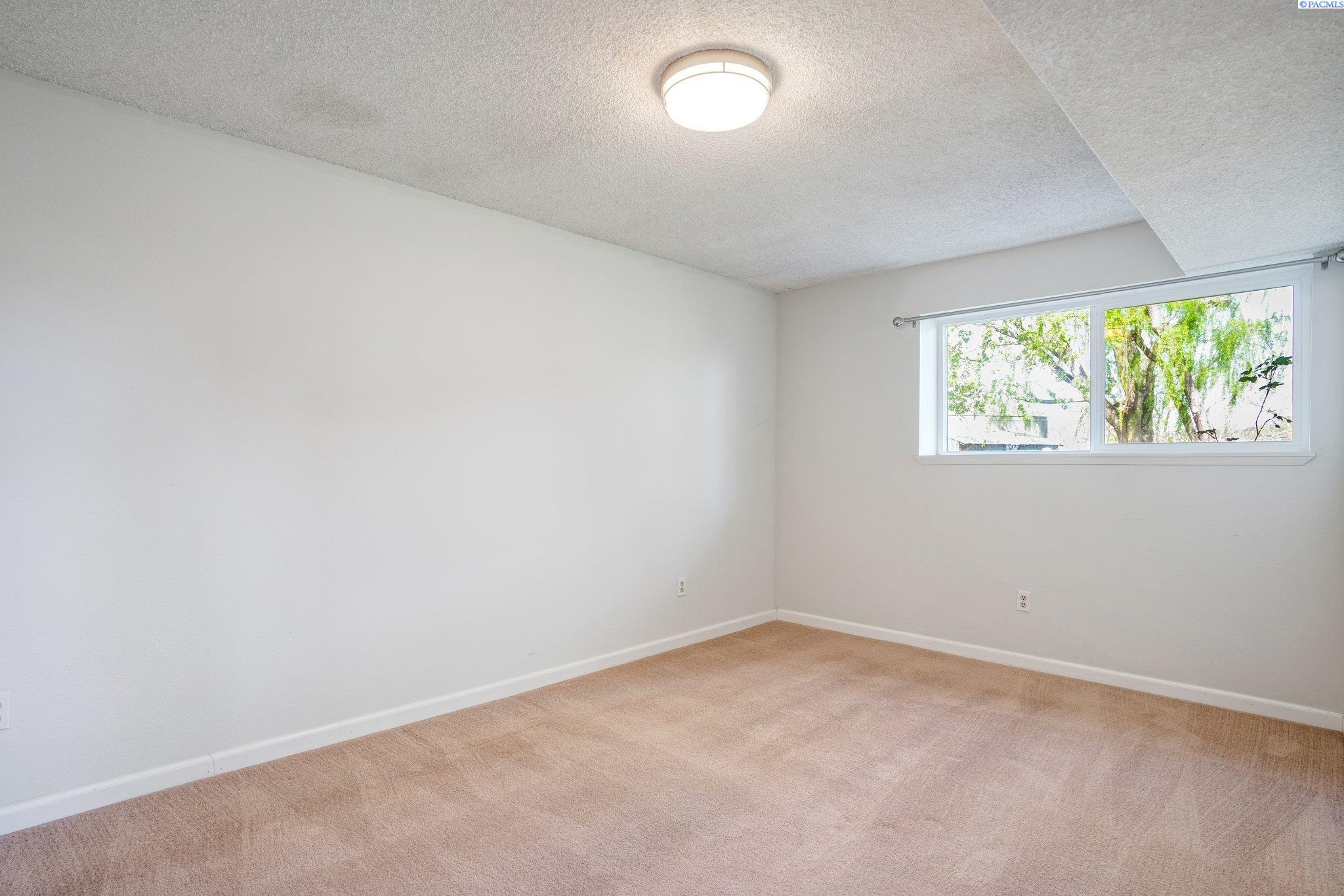 101306 East Vaca Road Kennewick, WA 99338 - Photo 34 of 45 Gallery Image 34