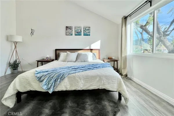 $925,000 | 596 West Huntington Drive, Unit F, Arcadia, CA 91007
