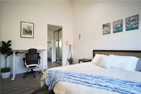 $925,000 | 596 West Huntington Drive, Unit F, Arcadia, CA 91007