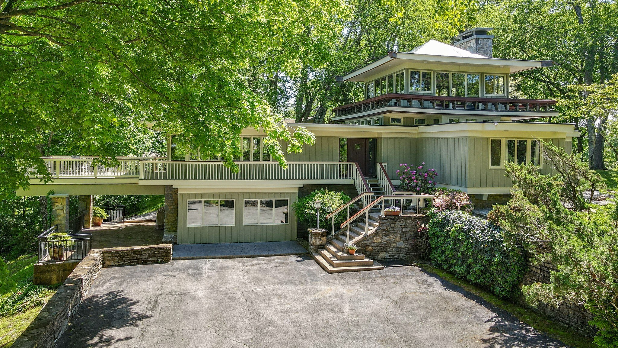 736 Sneed Road West Nashville, TN 37221 - Photo 1 of 47 Gallery Image 1