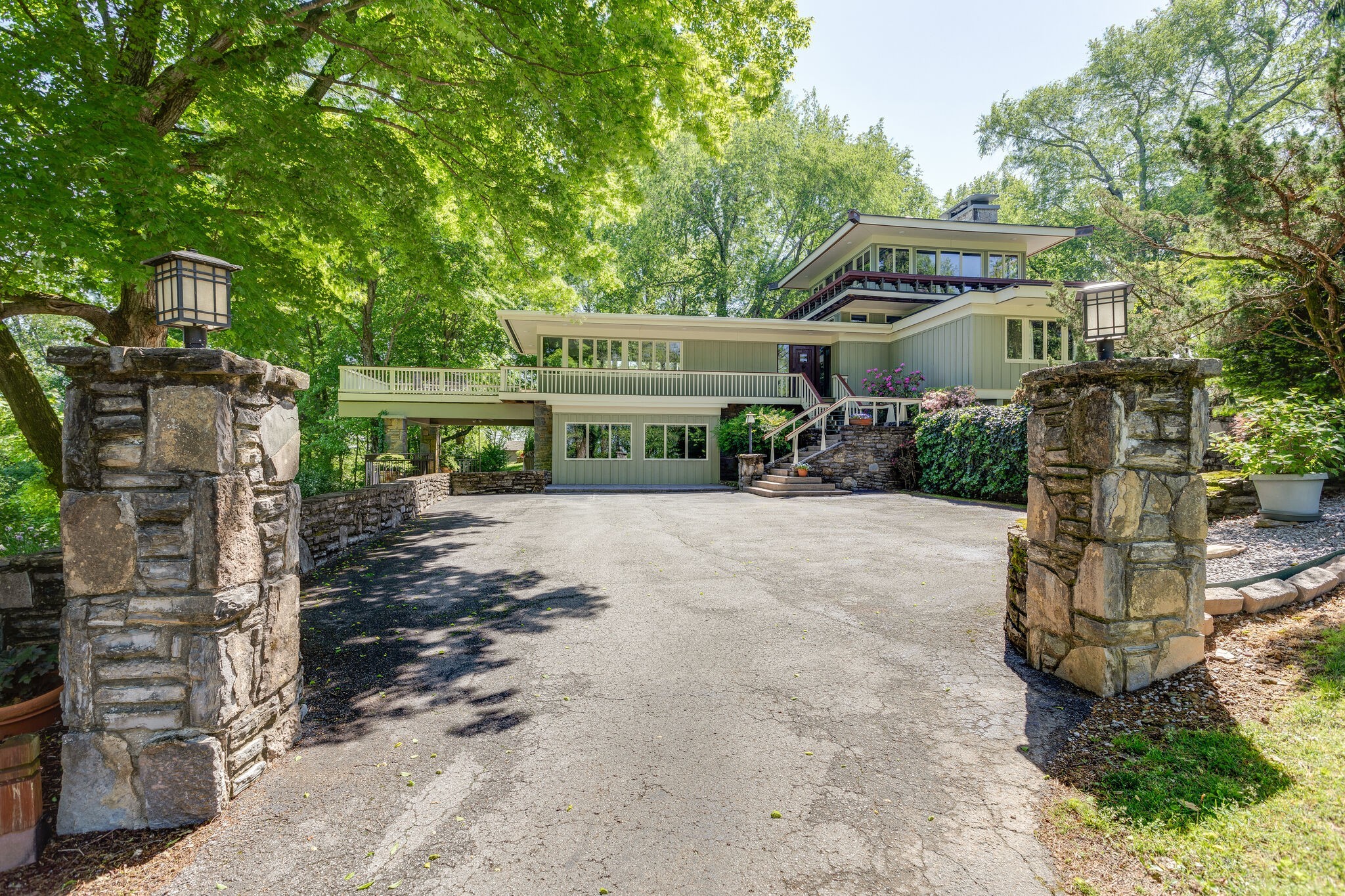 736 Sneed Road West Nashville, TN 37221 - Photo 4 of 47 Gallery Image 4