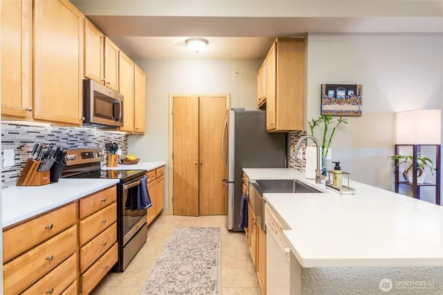 $369,000 | 512 Darby Drive, Unit 213, Bellingham, WA 98226