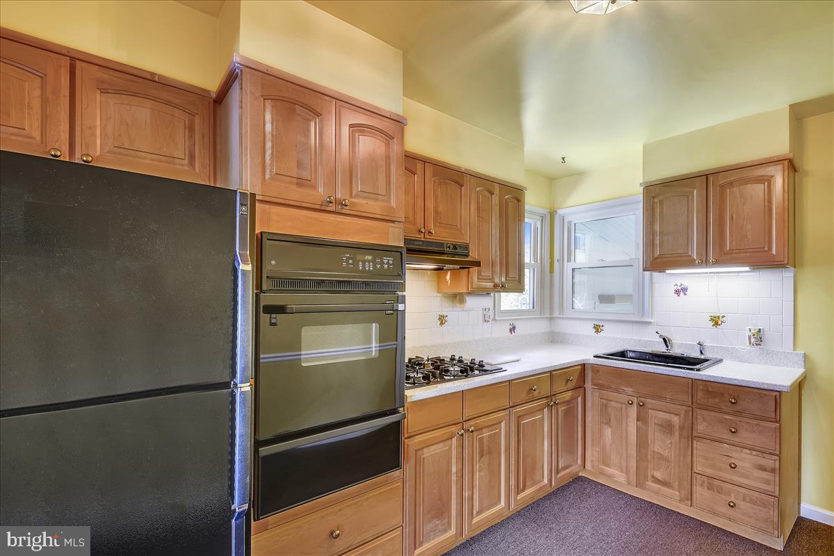 312 Cheddington Road Linthicum, MD 21090 - Photo 10 of 36 Kitchen
