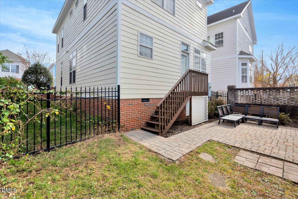 1135 Harp Street Raleigh, NC 27604 - Photo 4 of 36 10-DSC09614