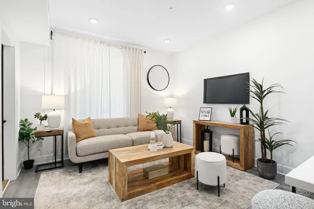 $974 | 2200 East Somerset Street, Unit 324, Philadelphia, PA 19134