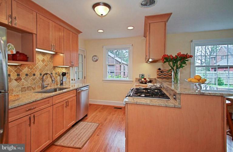 12 Sunnyside Road Silver Spring, MD 20910 - Photo 10 of 14 Kitchen