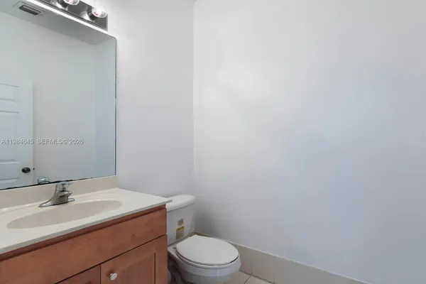 $2,600 | 10022 Northwest 7th Street, Unit 206, Miami, FL 33172
