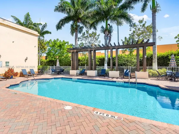 $2,600 | 10022 Northwest 7th Street, Unit 206, Miami, FL 33172