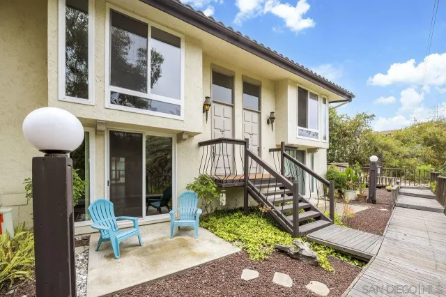 $735,000 | 2402 Altisma Way, Unit G, Carlsbad, CA 92009