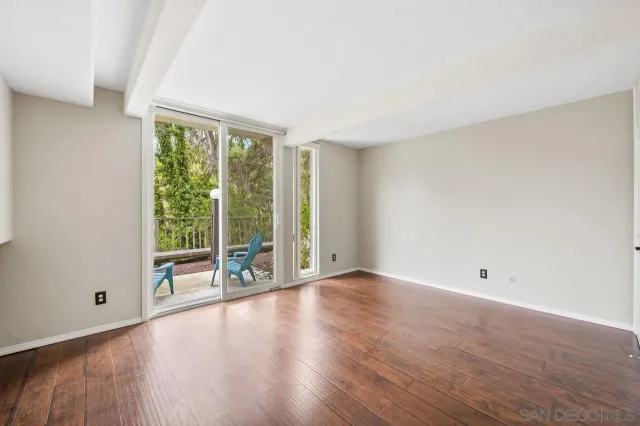 $735,000 | 2402 Altisma Way, Unit G, Carlsbad, CA 92009