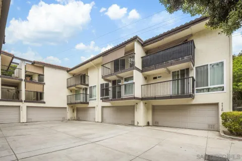 $735,000 | 2402 Altisma Way, Unit G, Carlsbad, CA 92009