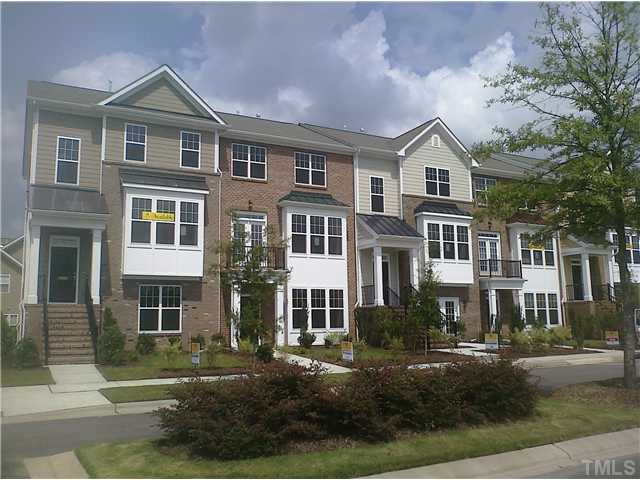 9124 Falkwood Road, Unit 179 Raleigh, NC 27617 - Photo 1 of 2 Gallery Image 1