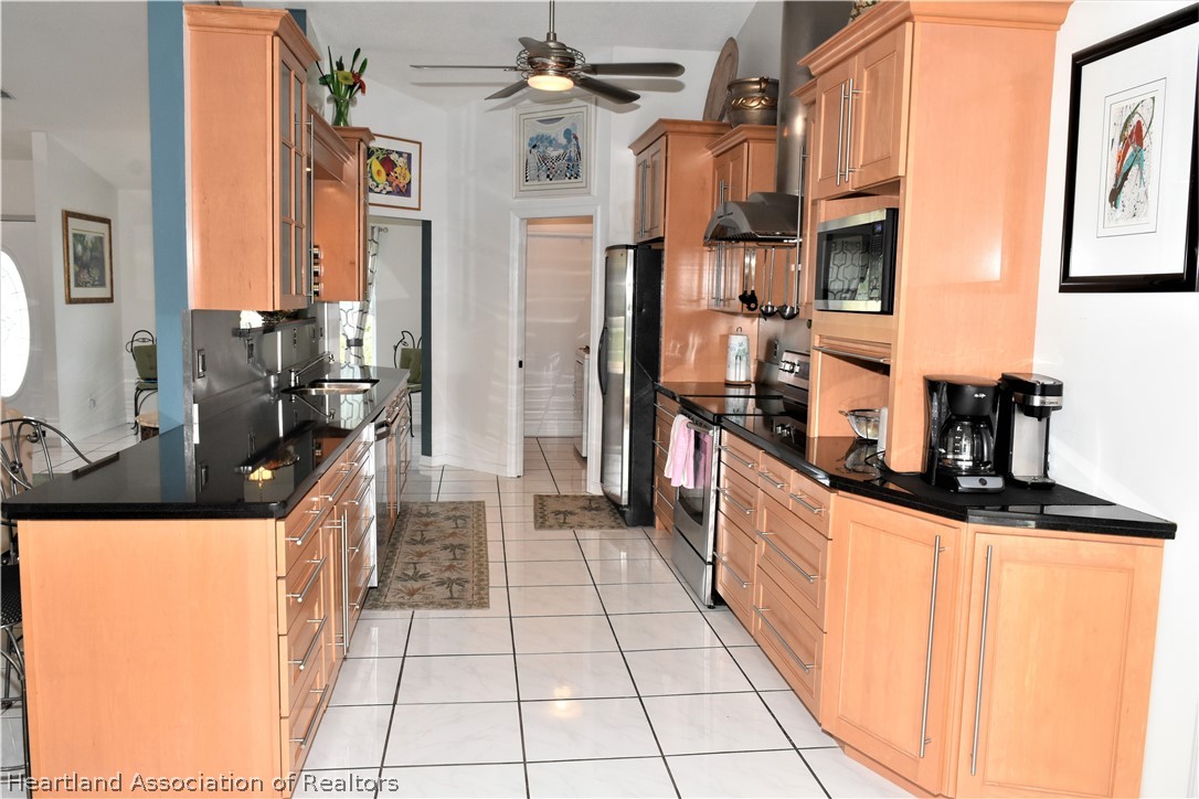 4000 Divot Road Sebring, FL 33872 - Photo 11 of 34 Gallery Image 11