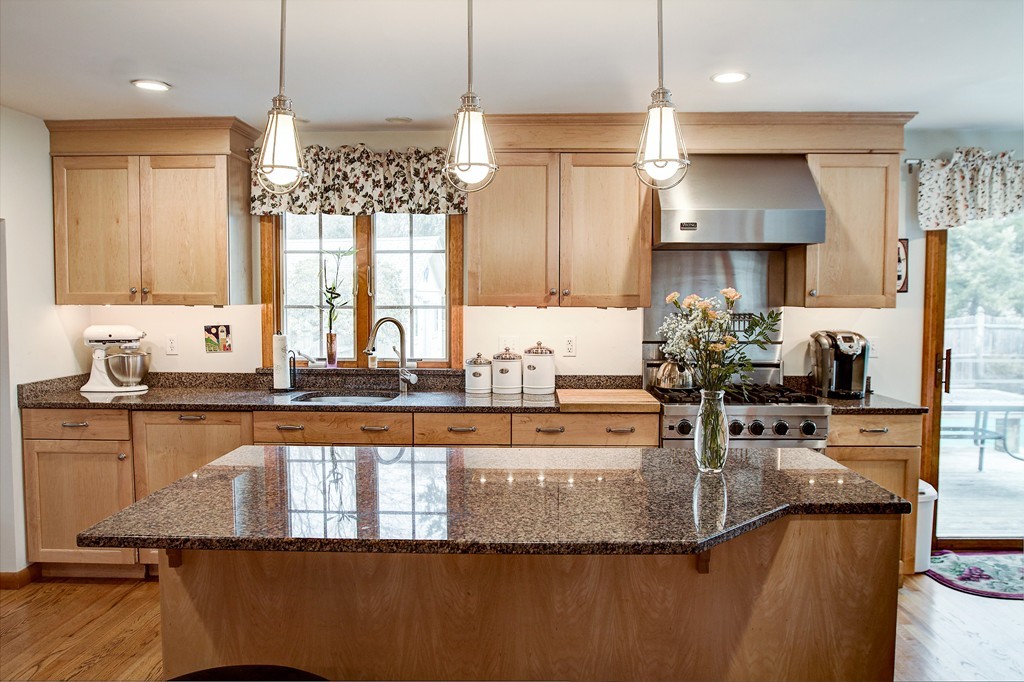 59 Byam Road Chelmsford, MA 01824 - Photo 2 of 30
