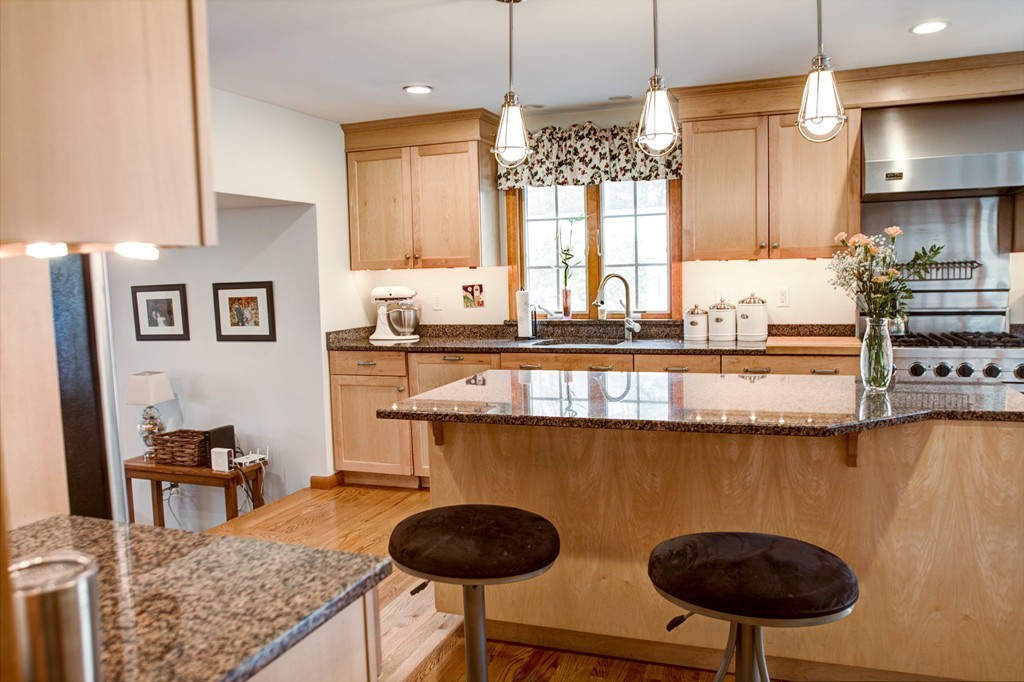 59 Byam Road Chelmsford, MA 01824 - Photo 3 of 30