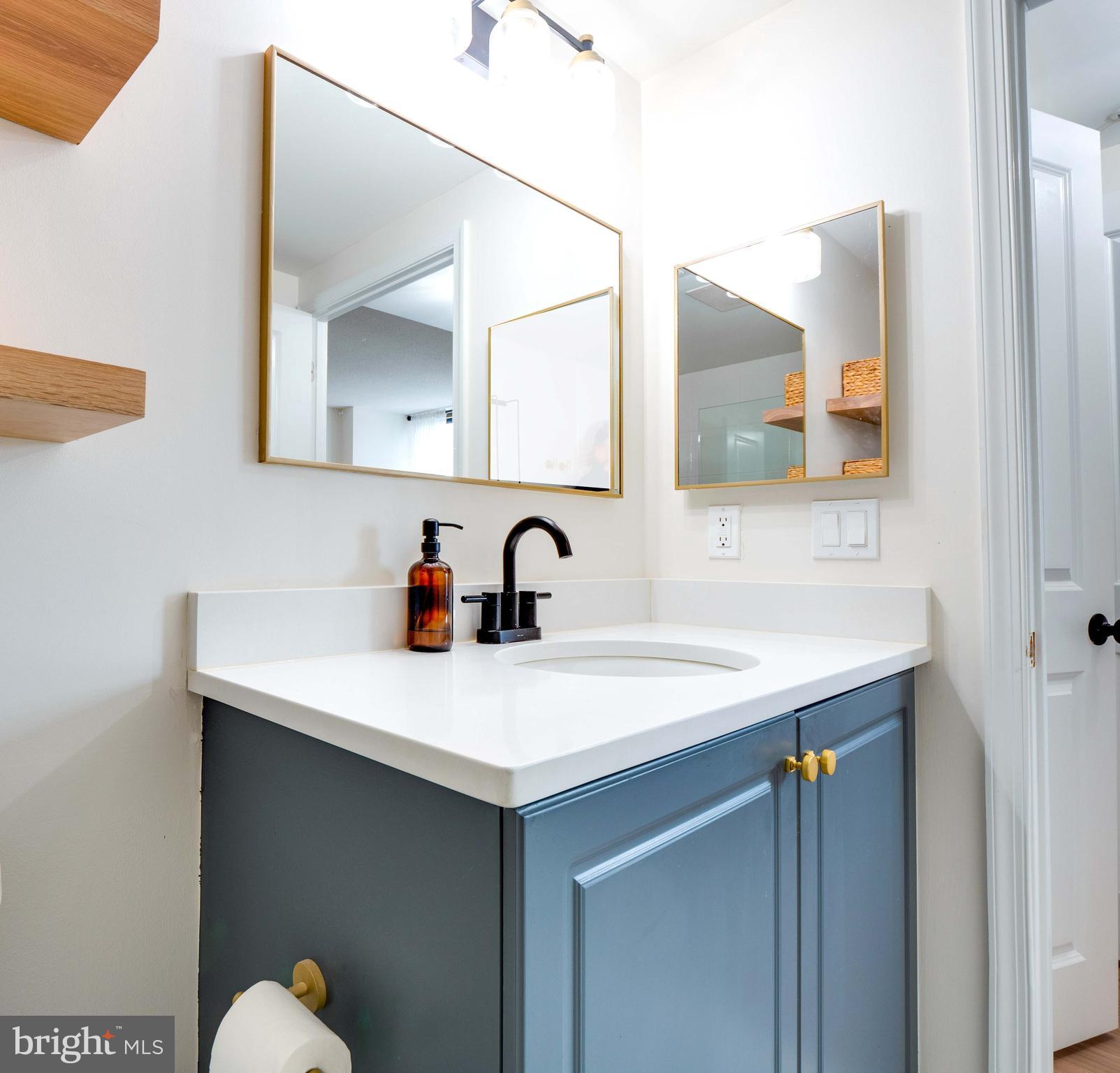 851 North Glebe Road, Unit 816 Arlington, VA 22203 - Photo 11 of 25 Gallery Image 11