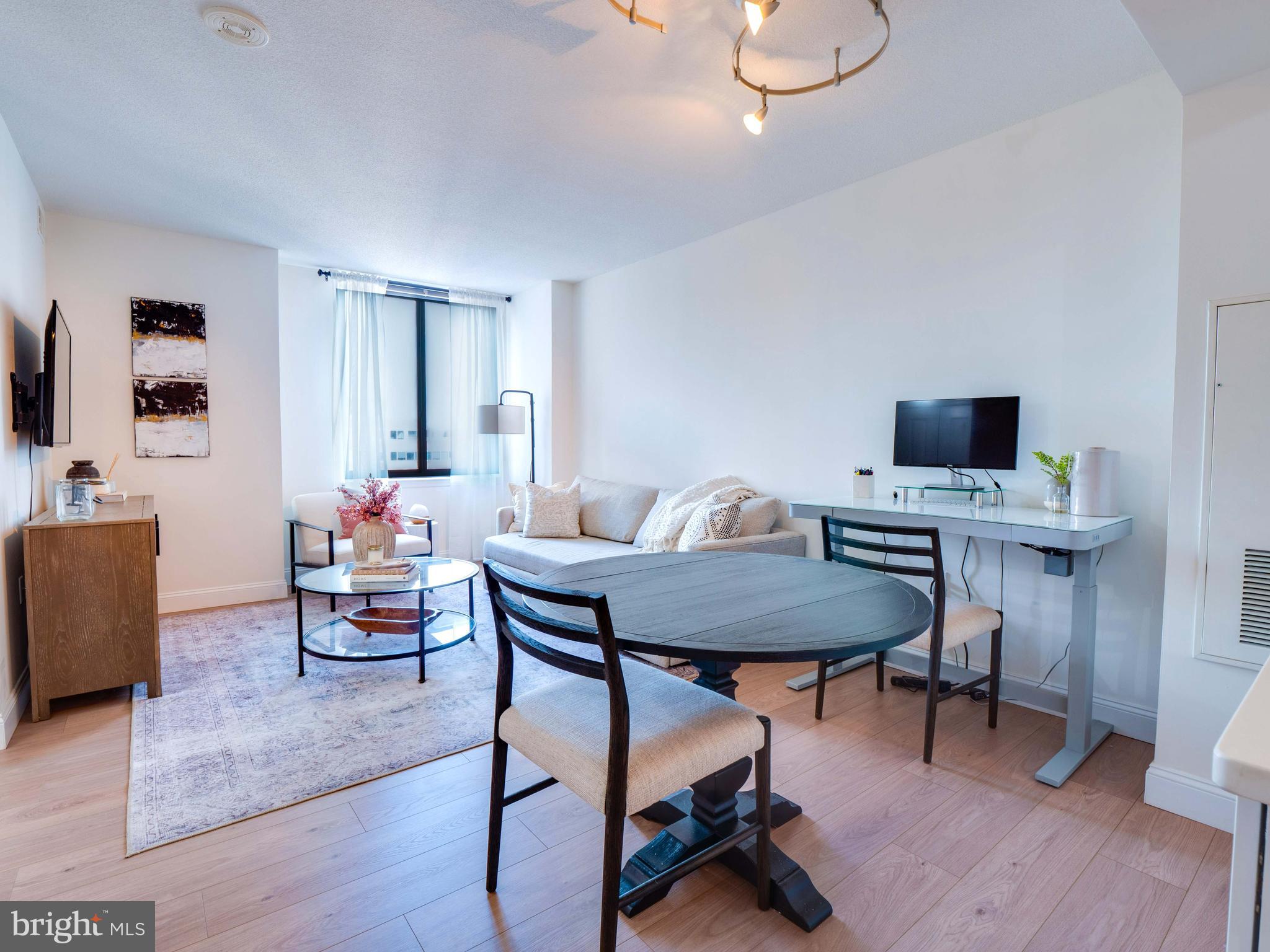 851 North Glebe Road, Unit 816 Arlington, VA 22203 - Photo 6 of 25 Gallery Image 6