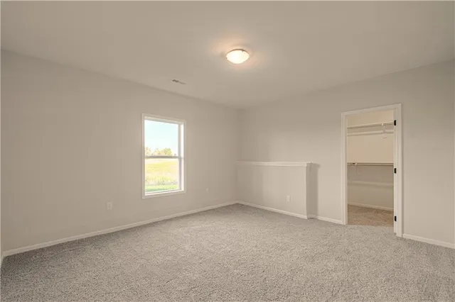 $639,900 | 4810 Northeast 105th Street, Kansas City, MO 64156