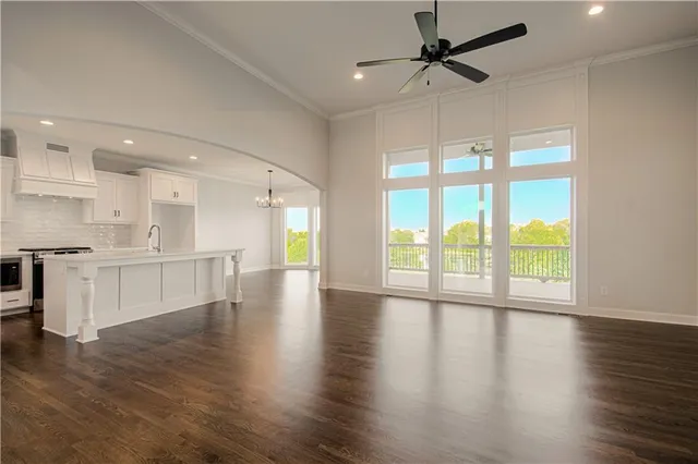 $639,900 | 4810 Northeast 105th Street, Kansas City, MO 64156