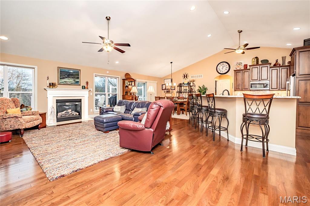 1570 Heritage Valley Drive High Ridge, MO 63049 - Photo 11 of 61