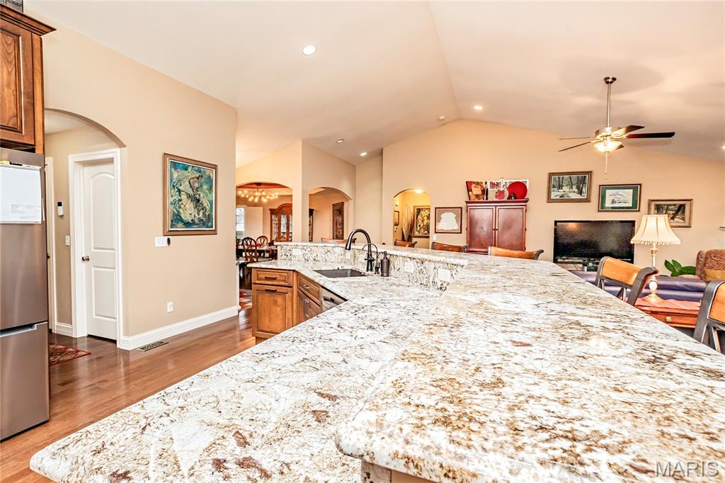 1570 Heritage Valley Drive High Ridge, MO 63049 - Photo 17 of 61