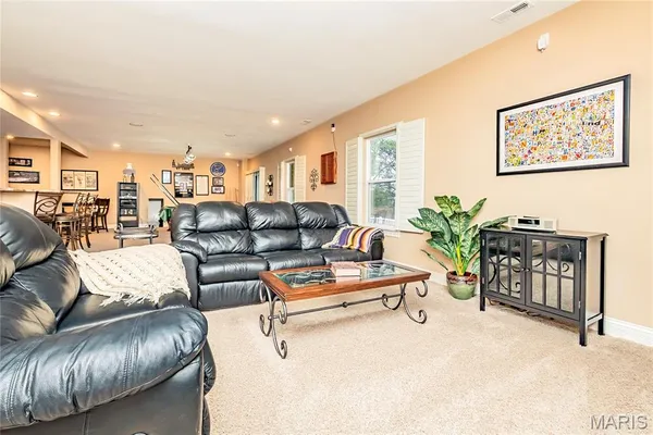 $589,000 | 1570 Heritage Valley Drive, High Ridge, MO 63049