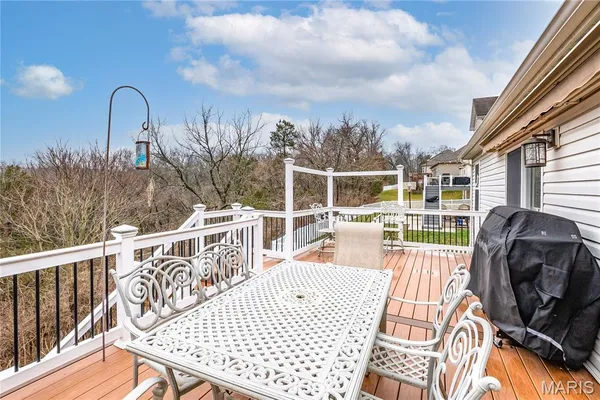 $589,000 | 1570 Heritage Valley Drive, High Ridge, MO 63049