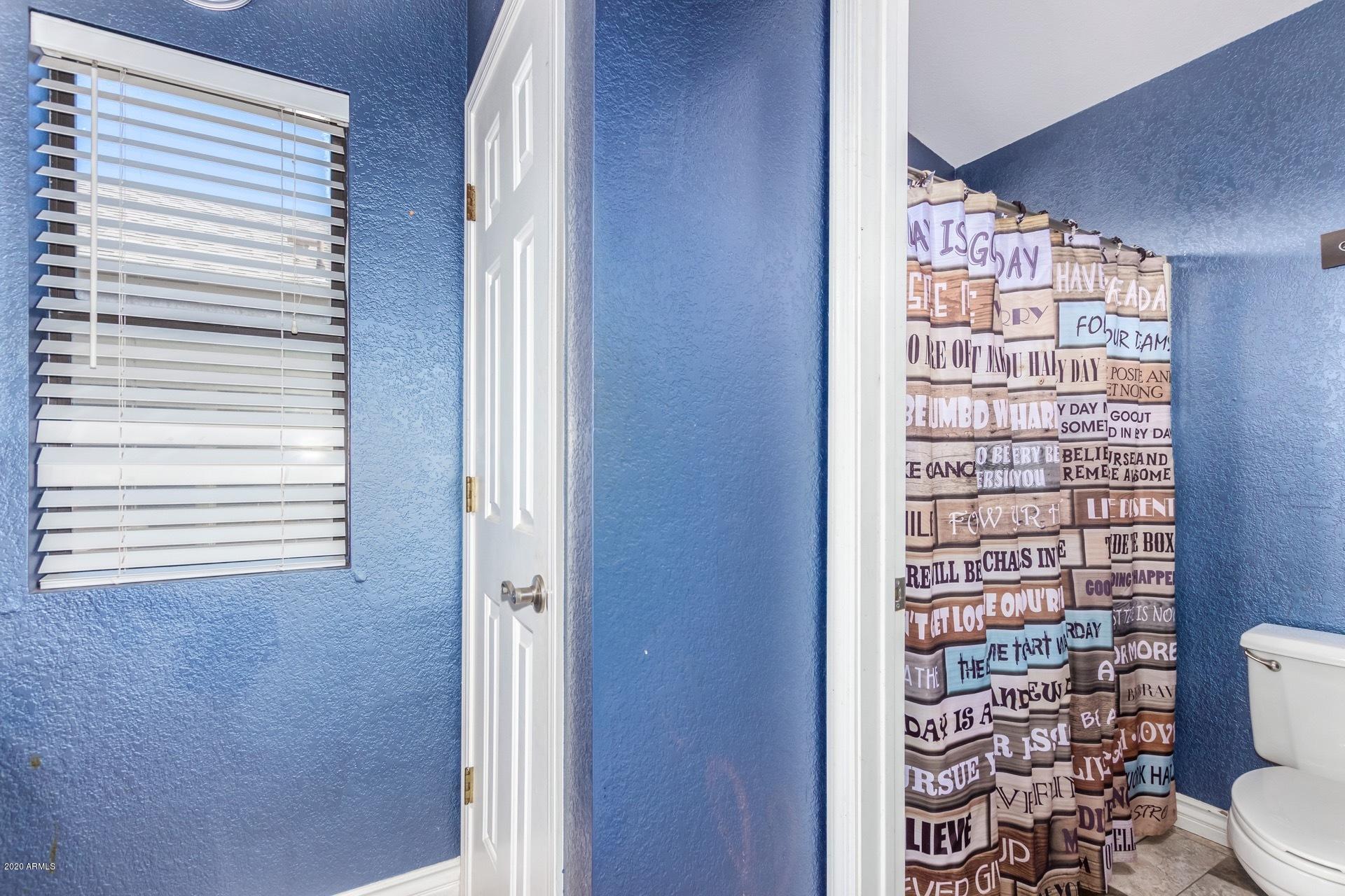 2024 West Bloomfield Road Phoenix, AZ 85029 - Photo 9 of 25 0019-Bloomfield 19