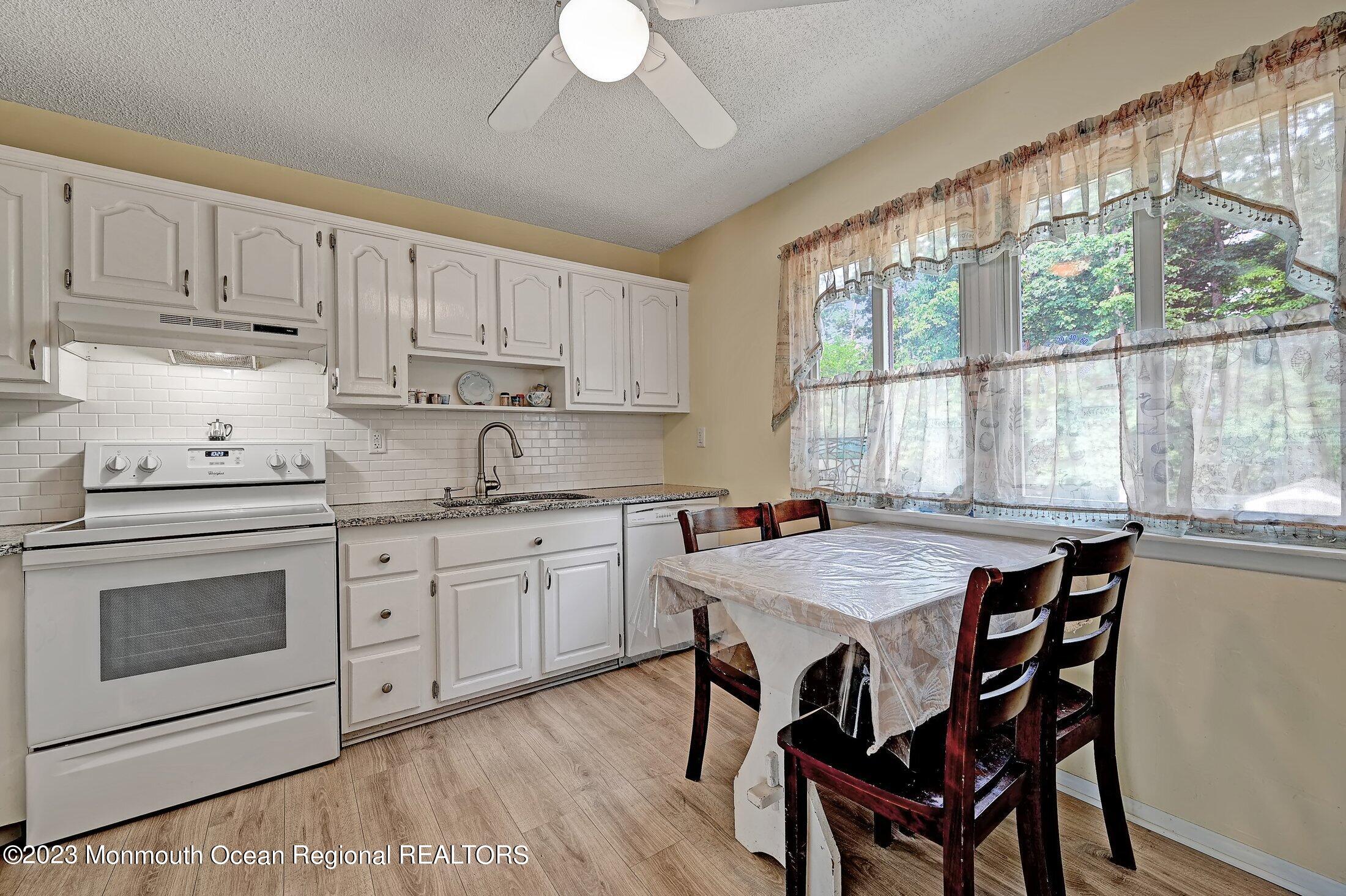 472 Brewers Bridge Road Jackson, NJ 08527 - Photo 10 of 28 Photo39260705