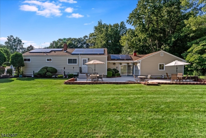 8 Alyson Drive Fairfield, NJ 07004 - Photo 28 of 34