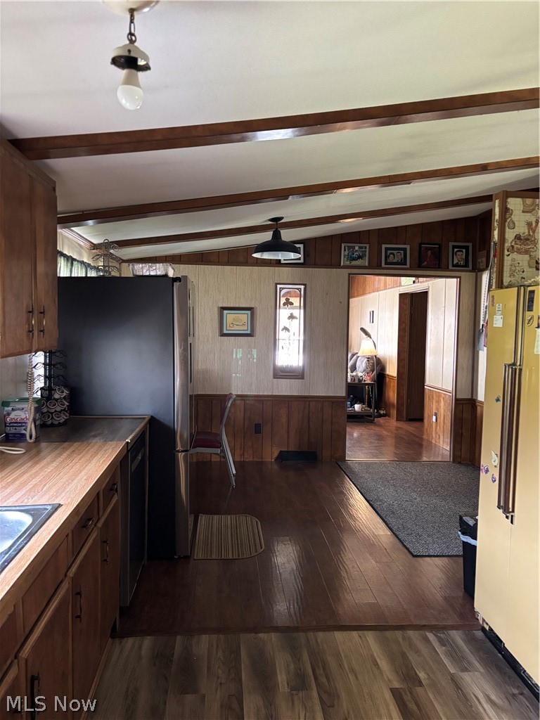 717 Bandy Road Deerfield, OH 44411 - Photo 25 of 31 Dining area