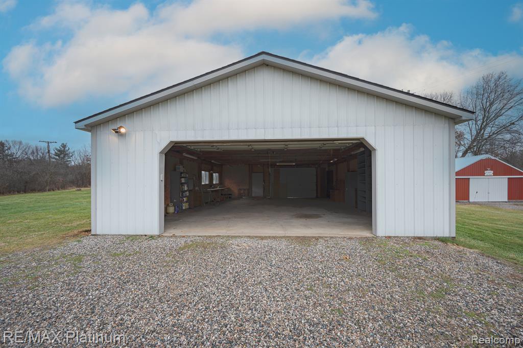850 West Maple Road Milford, MI 48381 - Photo 24 of 34