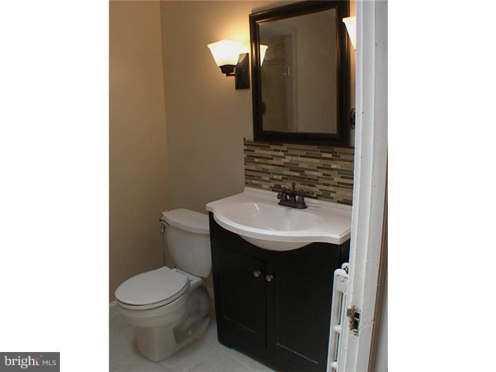7456 Briar Road Philadelphia, PA 19138 - Photo 14 of 20 Gallery Image 14