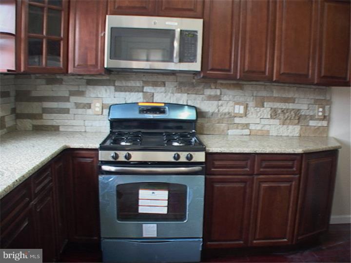 7456 Briar Road Philadelphia, PA 19138 - Photo 4 of 20 Gallery Image 4