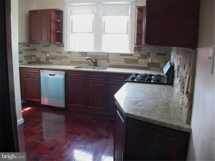 7456 Briar Road Philadelphia, PA 19138 - Photo 5 of 20 Gallery Image 5