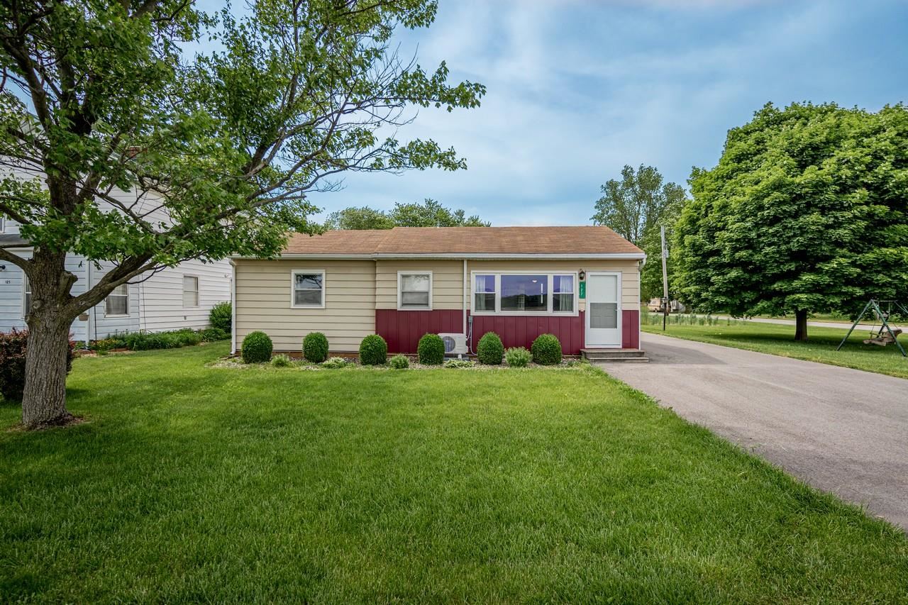 127 Monroeville Road Monroeville, IN 46773 - Photo 2 of 20