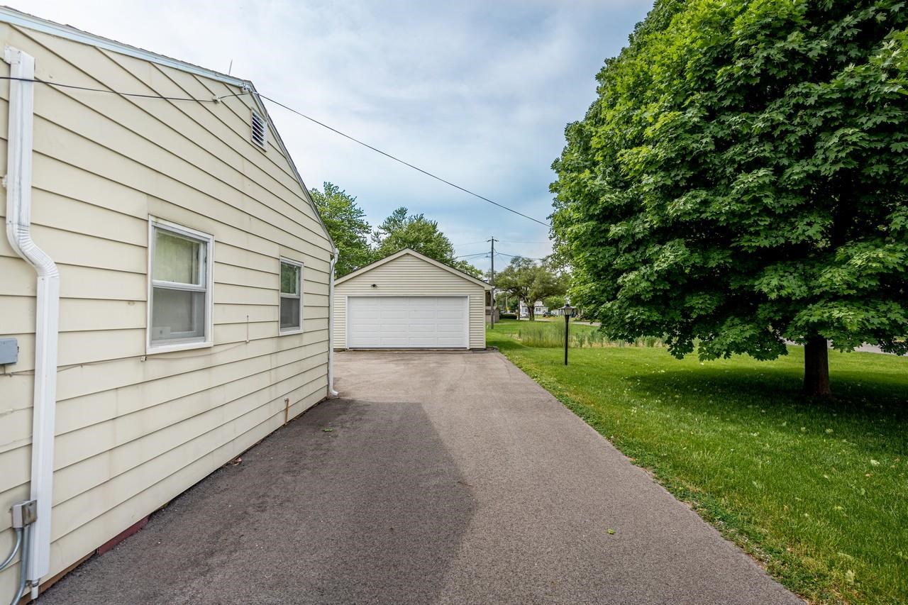 127 Monroeville Road Monroeville, IN 46773 - Photo 4 of 20