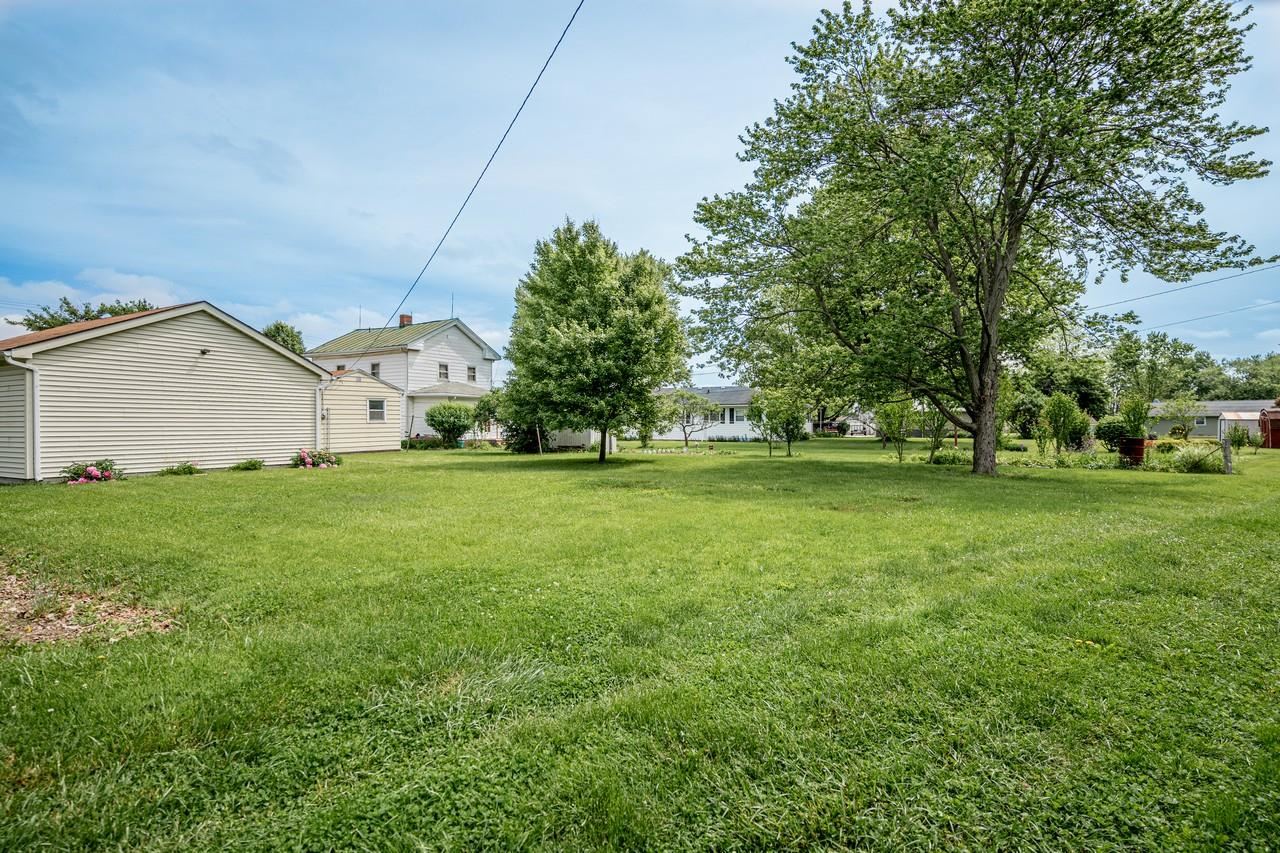 127 Monroeville Road Monroeville, IN 46773 - Photo 10 of 20