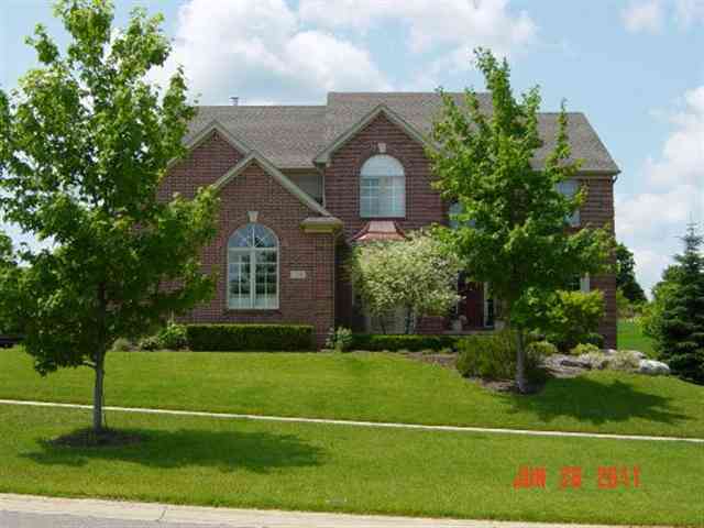 1245 Letica Drive Rochester, MI 48307 - Photo 1 of 14 31062238.JPG