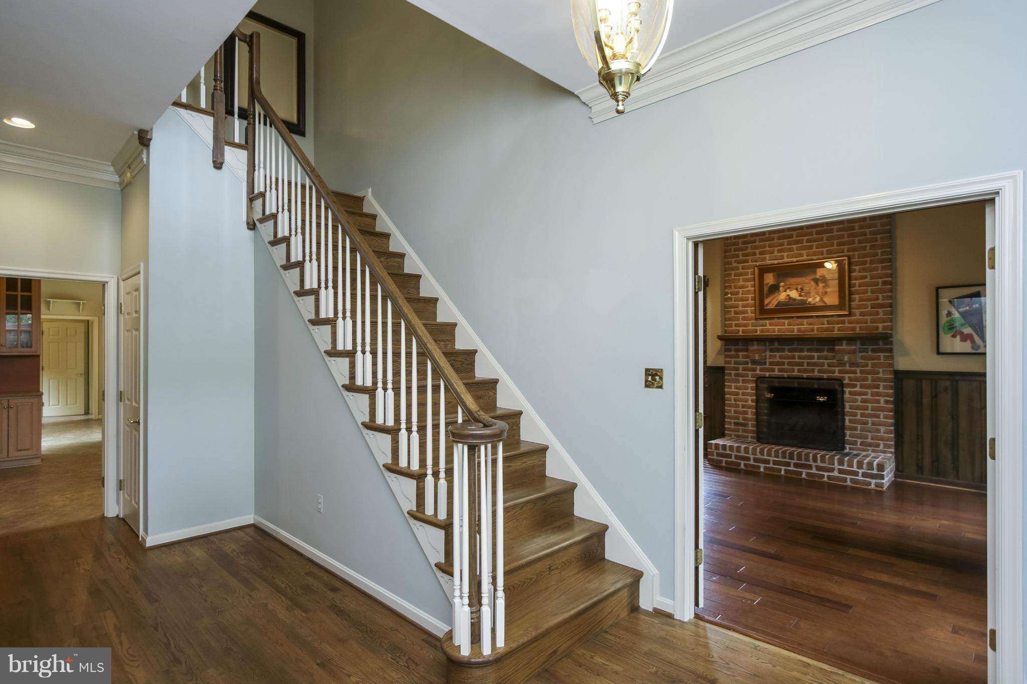 1901 Stockton Road Phoenix, MD 21131 - Photo 5 of 30 Center hallway provides great flow