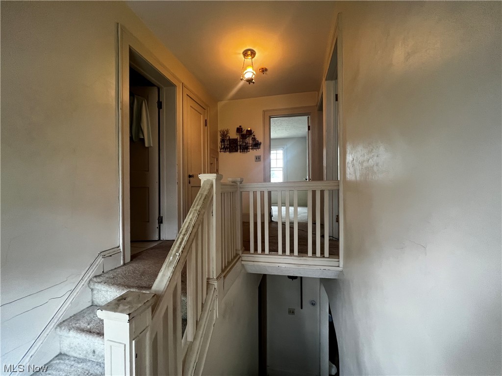 3136 Yorkshire Road Cleveland, OH 44118 - Photo 11 of 18 Gallery Image 11